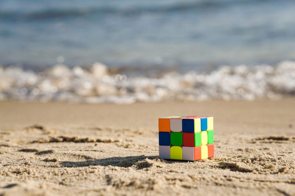 Avaleht A colorful Rubik